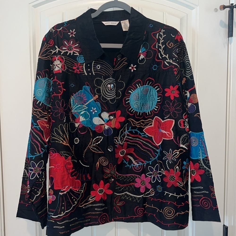 Vintage 100% silk Laura Ashley jacket blazer embroidered flowers artsy boho L